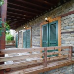 İki katlı doğal taş ev (1)